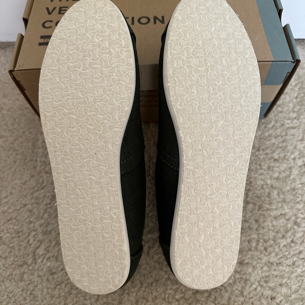 Toms Classic Pine Heritage Canvas Shoes - Picture 5 of 5